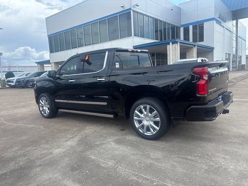 New 2026 Chevrolet Silverado 1500 High Country AWD/4WD image 15
