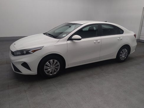 Used 2022 Kia Forte Sedan FWD image 2