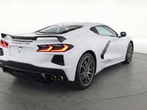 Used 2023 Chevrolet Corvette Stingray Premium Cpe w/ Z51 Performance Package image 13