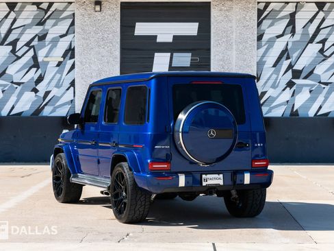Used 2022 Mercedes-Benz G 63 AMG 4MATIC w/ G Manufaktur Interior Package image 11