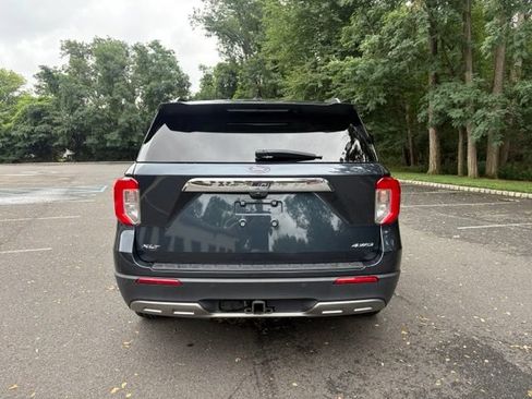 Certified 2023 Ford Explorer XLT w/ Equipment Group 202A AWD/4WD image 5