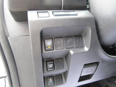 Used 2022 Nissan Frontier S w/ Technology Package image 19