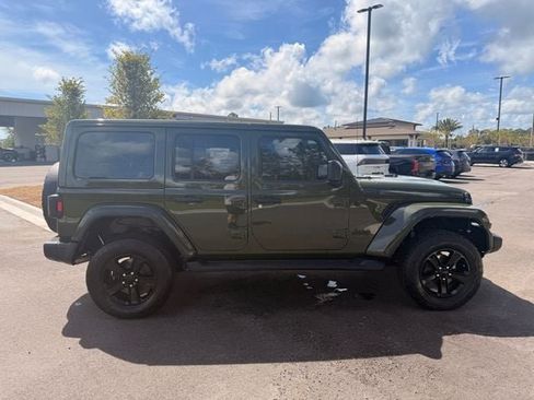 Used 2021 Jeep Wrangler Unlimited Sahara AWD/4WD image 20