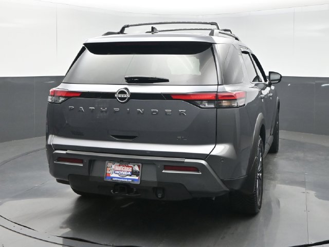 Used 2026 Nissan Pathfinder SL w/ SL Premium Package FWD image 5