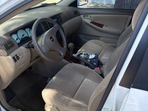 Used 2003 Toyota Corolla CE FWD image 3
