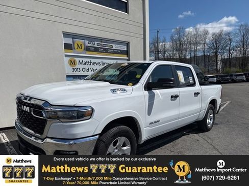 Used 2025 RAM 1500 Big Horn AWD/4WD image 1