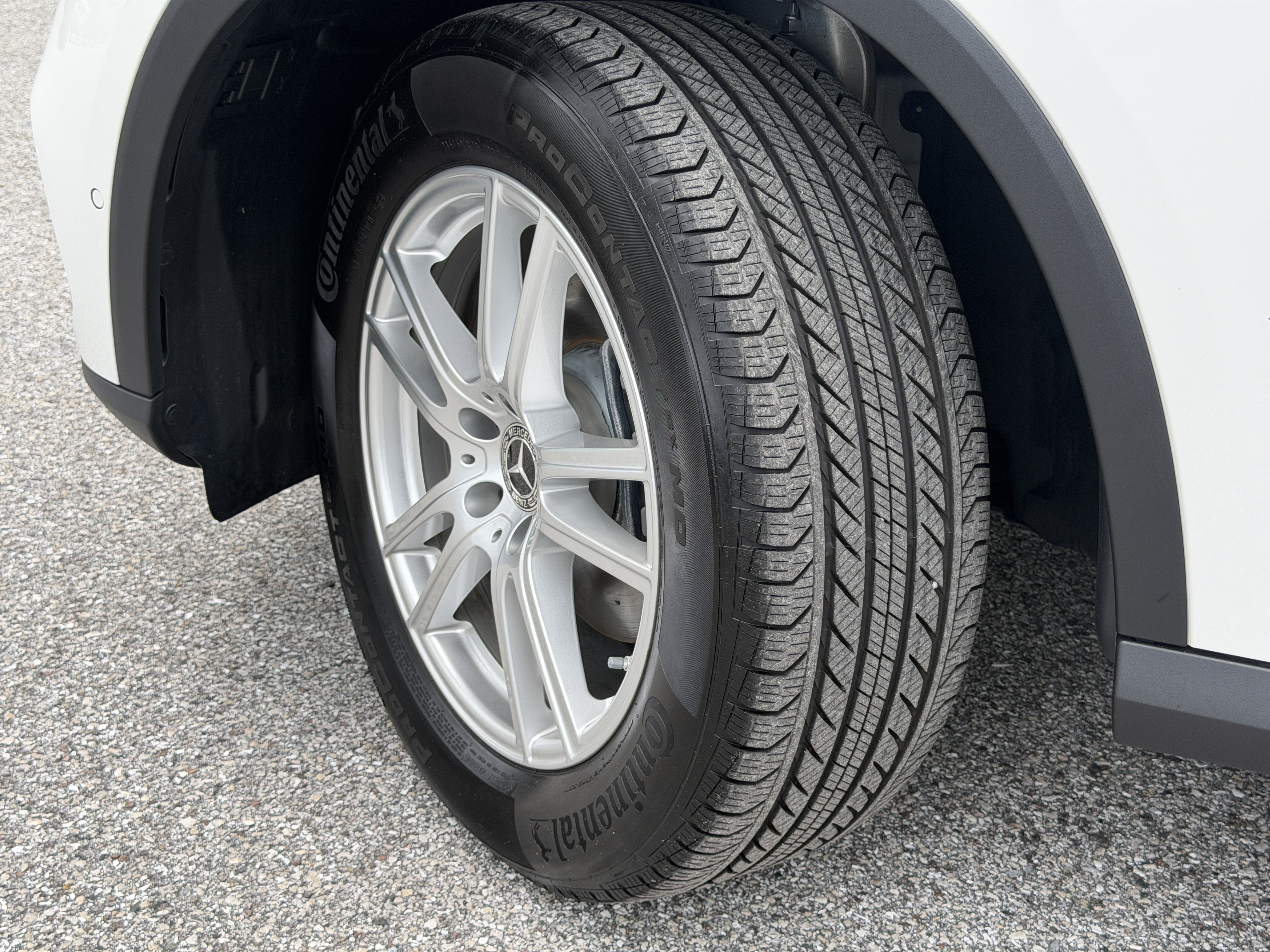 Used 2025 Mercedes-Benz GLC 300 image 36