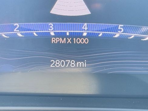 Used 2023 Jeep Grand Cherokee Altitude AWD/4WD image 23