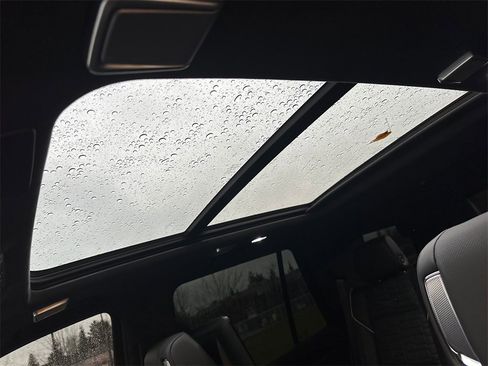 Certified 2023 Cadillac Escalade V w/ Heavy-Duty Trailer Package image 26