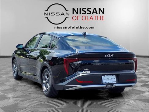 Used 2025 Kia K4 FWD image 3