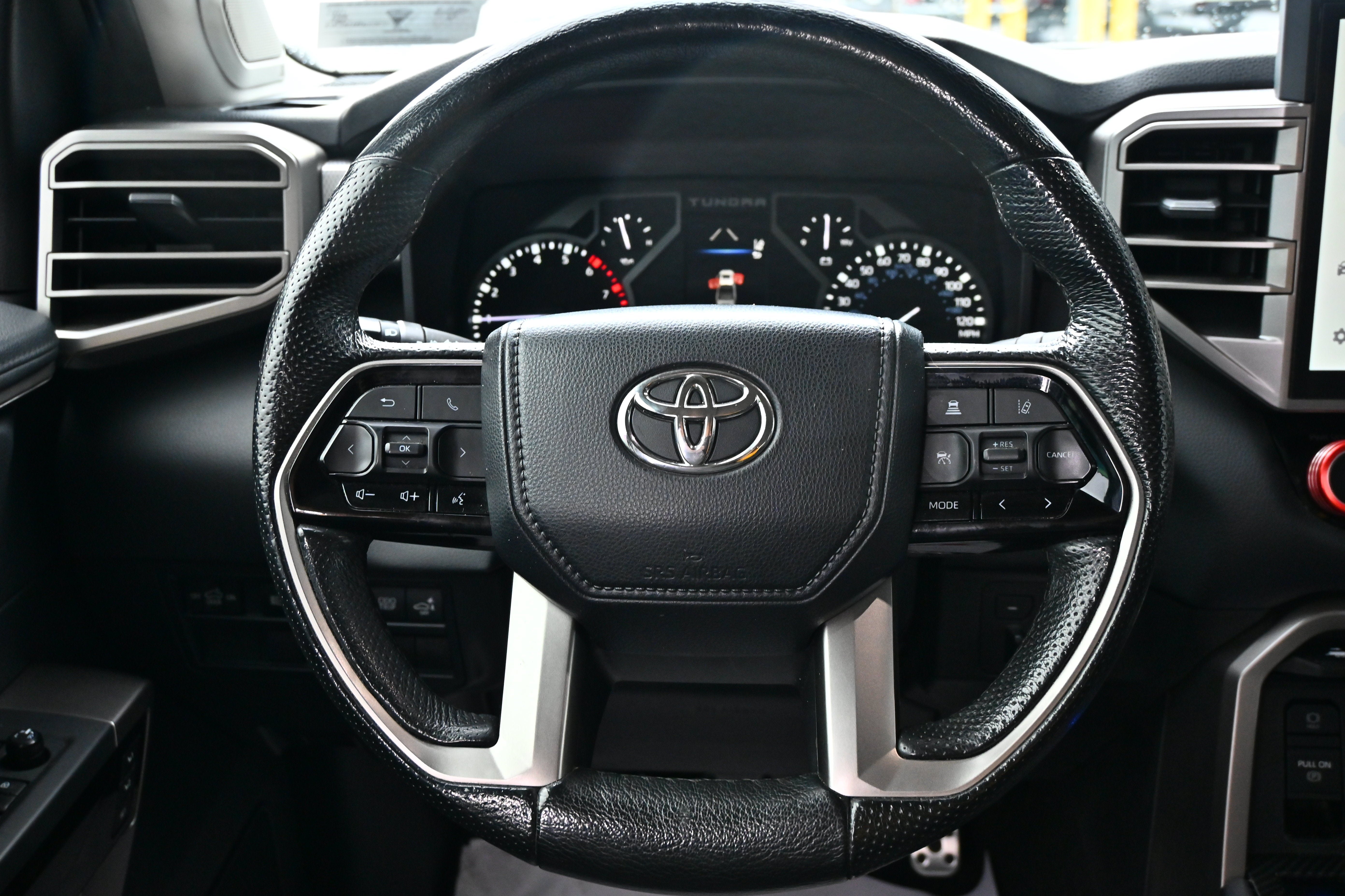 Used 2022 Toyota Tundra Limited w/ TRD Off-Road Package AWD/4WD image 20
