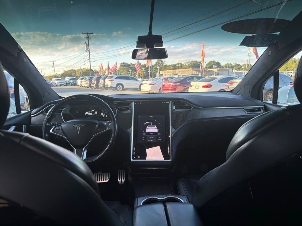 Used 2016 Tesla Model X Performance AWD/4WD image 16