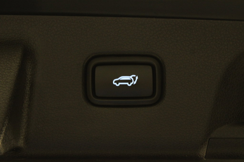 Certified 2024 Hyundai Palisade Limited FWD image 18