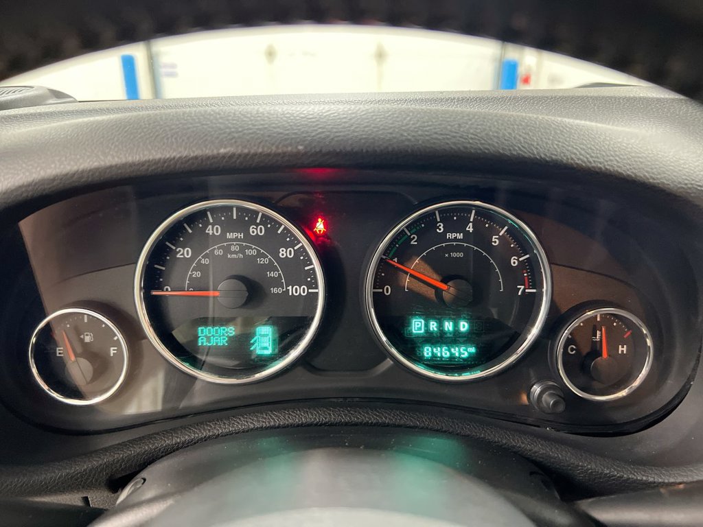 Used 2017 Jeep Wrangler Unlimited Sport w/ Connectivity Group AWD/4WD image 12