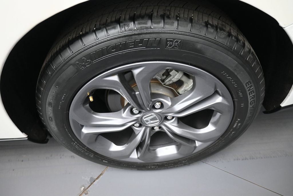 Certified 2023 Honda Accord EX image 15
