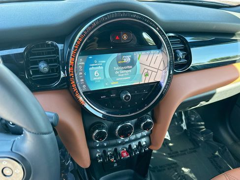 Used 2023 MINI Cooper S image 13