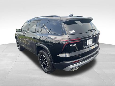 New 2026 Chevrolet Traverse Z71 w/ Enhanced Driving Package AWD/4WD image 3