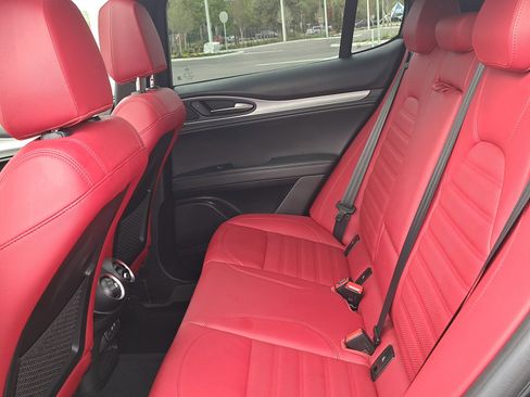 Used 2024 Alfa Romeo Stelvio Ti w/ Performance Driving Package image 20