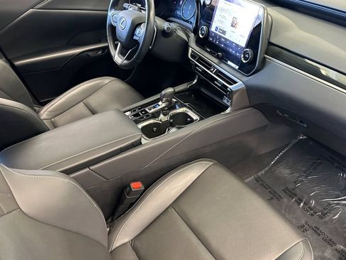 Used 2024 Lexus RX 350 FWD image 18
