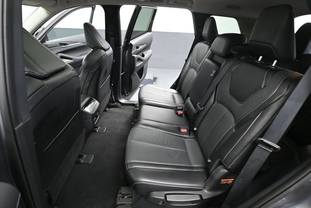 Used 2024 INFINITI QX60 Luxe AWD/4WD image 31
