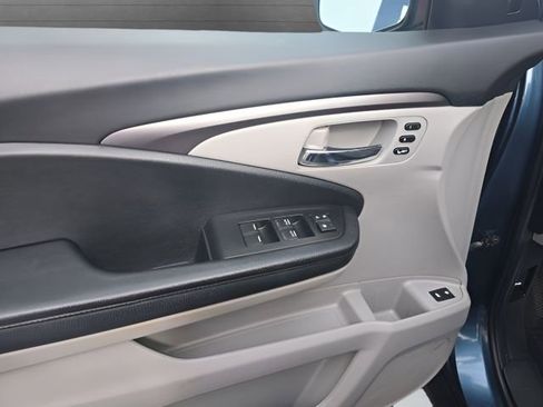 Used 2021 Honda Pilot Special Edition image 13