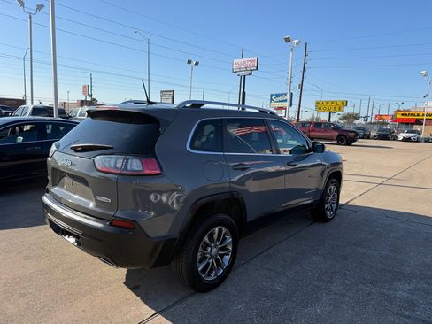 Used 2021 Jeep Cherokee Latitude Lux w/ Comfort/Convenience Group image 10