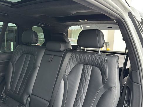 Used 2023 BMW X7 xDrive40i w/ Executive Package image 28