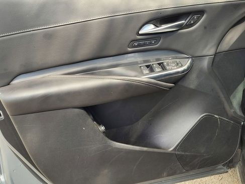 Used 2024 Cadillac XT4 Premium Luxury image 14