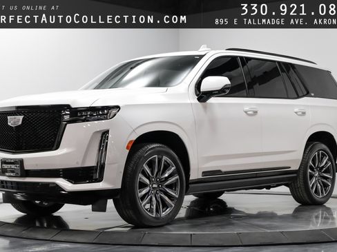 Used 2022 Cadillac Escalade Sport Platinum image 1