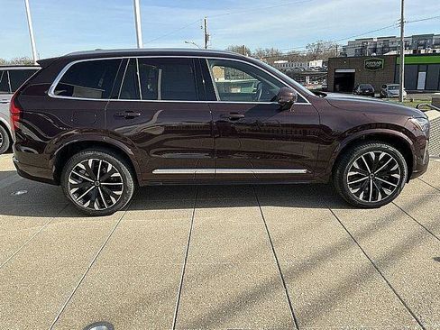 New 2026 Volvo XC90 T8 Ultra w/ Protection Package Premier AWD/4WD image 7