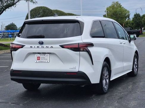 Certified 2022 Toyota Sienna LE FWD image 6