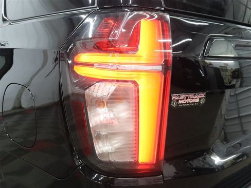Used 2021 Chevrolet Tahoe Z71 AWD/4WD image 9