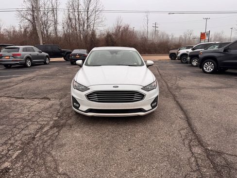 Used 2020 Ford Fusion SE w/ Equipment Group 151A image 8