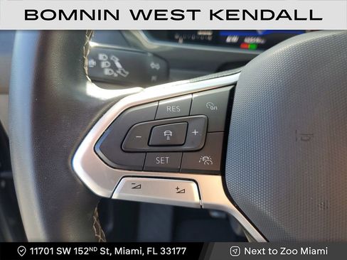 Used 2022 Volkswagen Tiguan SE image 29