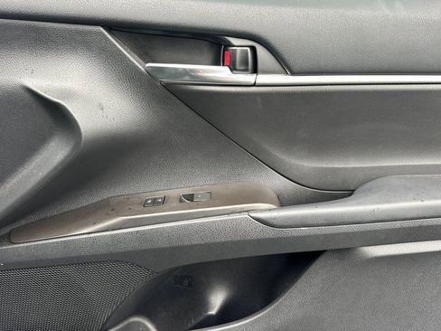 Used 2022 Toyota Camry SE image 20