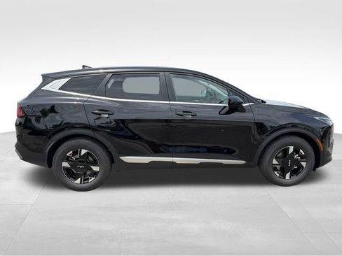 New 2026 Kia Sportage LX FWD image 8