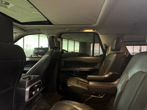 Used 2020 Ford Expedition Platinum image 25