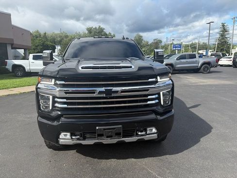 Used 2022 Chevrolet Silverado 2500 High Country w/ Z71 Off-Road Package AWD/4WD image 3