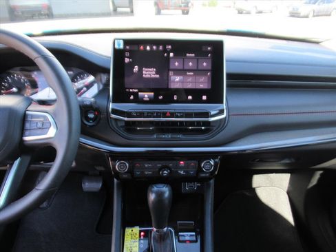 Used 2022 Jeep Compass Trailhawk image 22