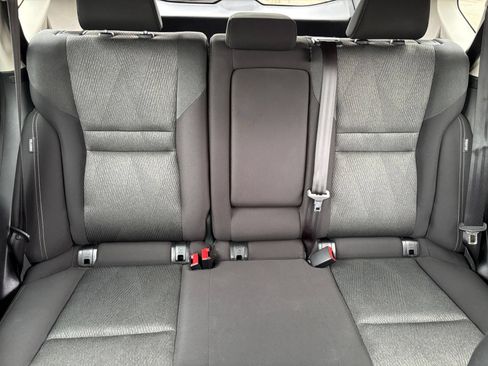 Used 2025 Nissan Rogue SV FWD image 40