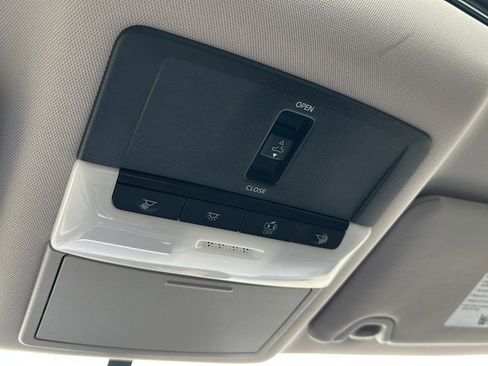 Used 2019 Nissan Altima 2.5 SR w/ SR Premium Package image 37