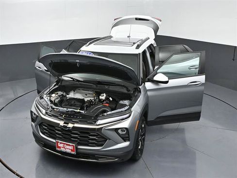 Used 2024 Chevrolet TrailBlazer ACTIV w/ Convenience Package FWD image 53