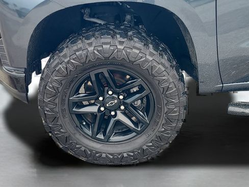Used 2021 Chevrolet Silverado 1500 LT Trail Boss w/ Convenience Package II AWD/4WD image 10