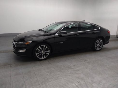 Used 2025 Chevrolet Malibu LT FWD image 2