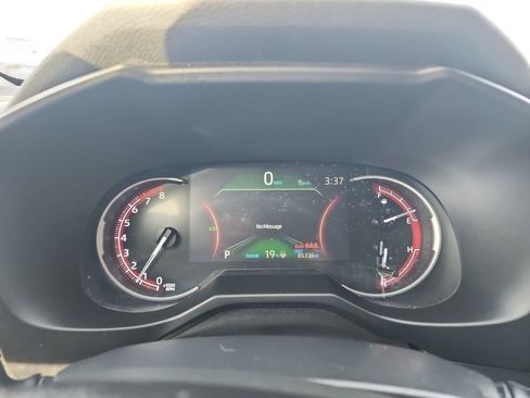 Used 2023 Toyota RAV4 LE image 18