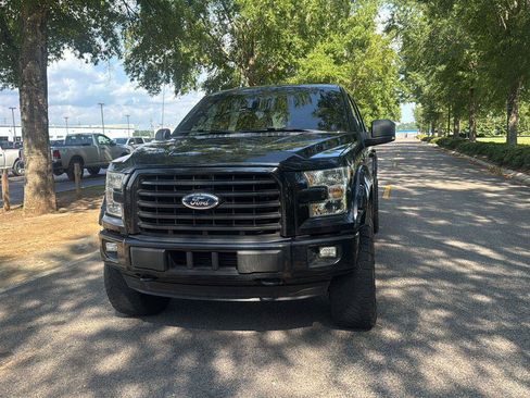 Used 2016 Ford F150 XLT w/ Equipment Group 302A Luxury AWD/4WD image 4