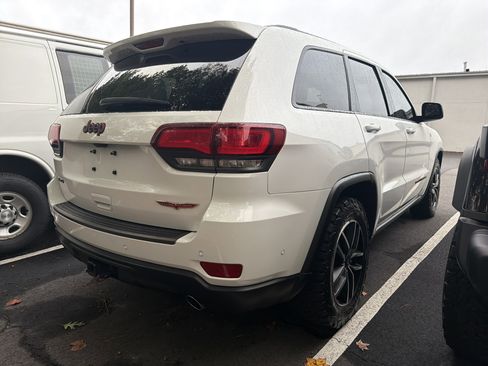 Used 2020 Jeep Grand Cherokee Trailhawk w/ Trailhawk Luxury Group image 4