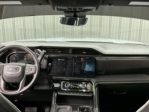 Used 2025 GMC Sierra 2500 AT4X AWD/4WD image 37