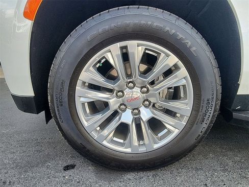 Certified 2022 GMC Yukon Denali image 34