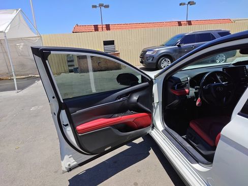 Used 2021 Toyota Camry XSE w/ Navigation Package FWD image 5